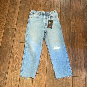 Levi’s rib cage straight ankle super high-rise size 30 jeans new with tag